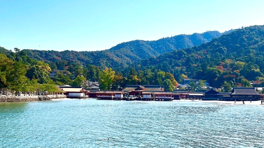 海から見た厳島神社