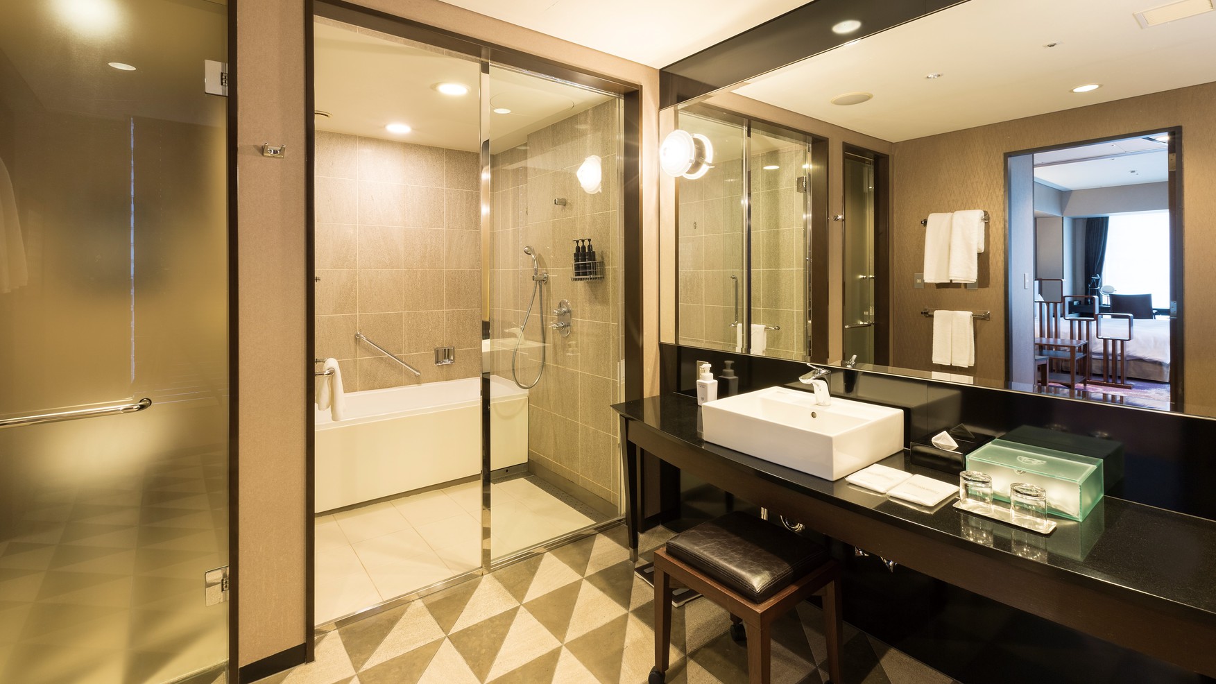 バスルーム（デラックスルーム）