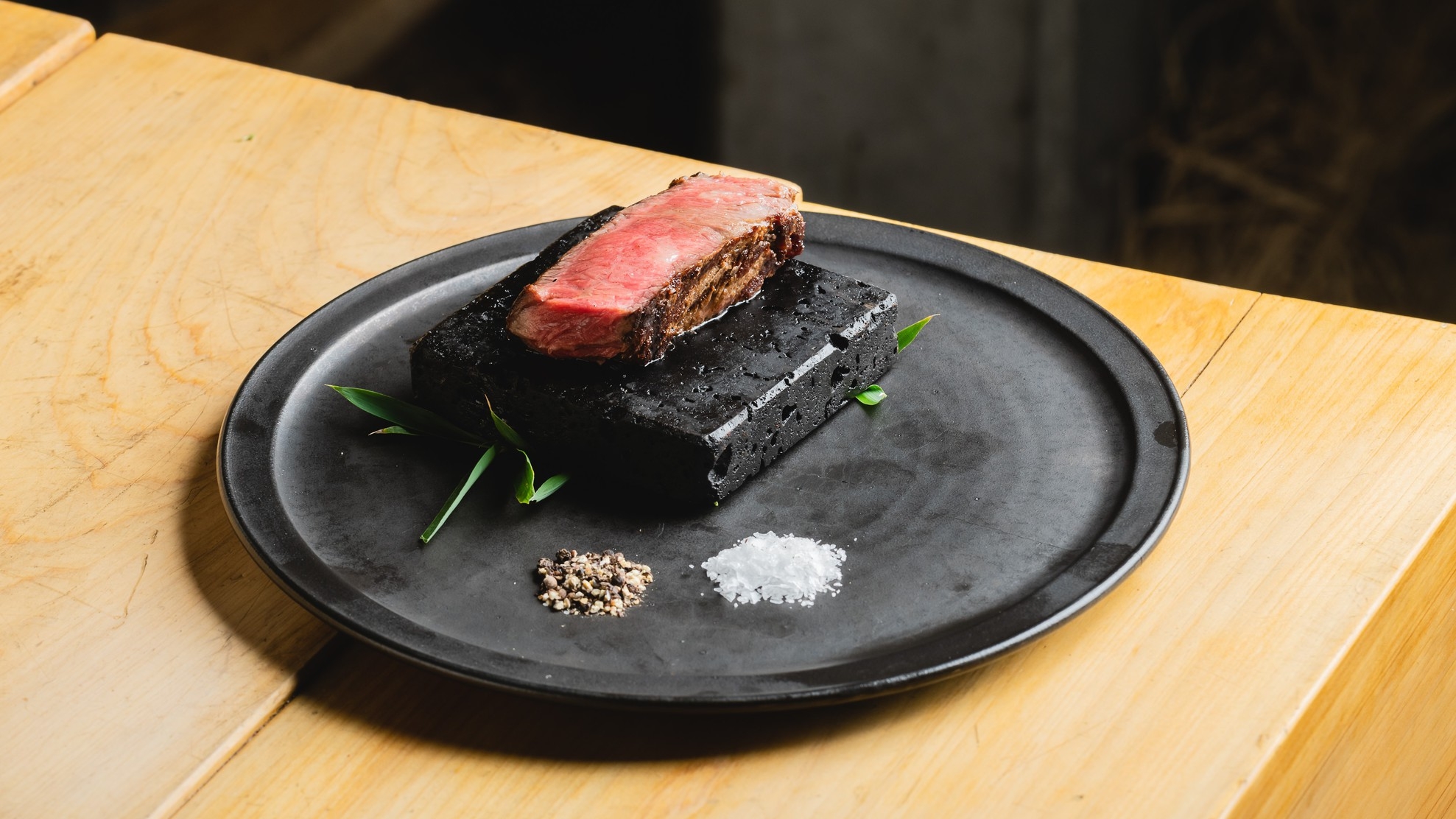 【手島シェフ×いなべ 3代目猟師 髙木雅矢】HINOMORIクリスマスディナー