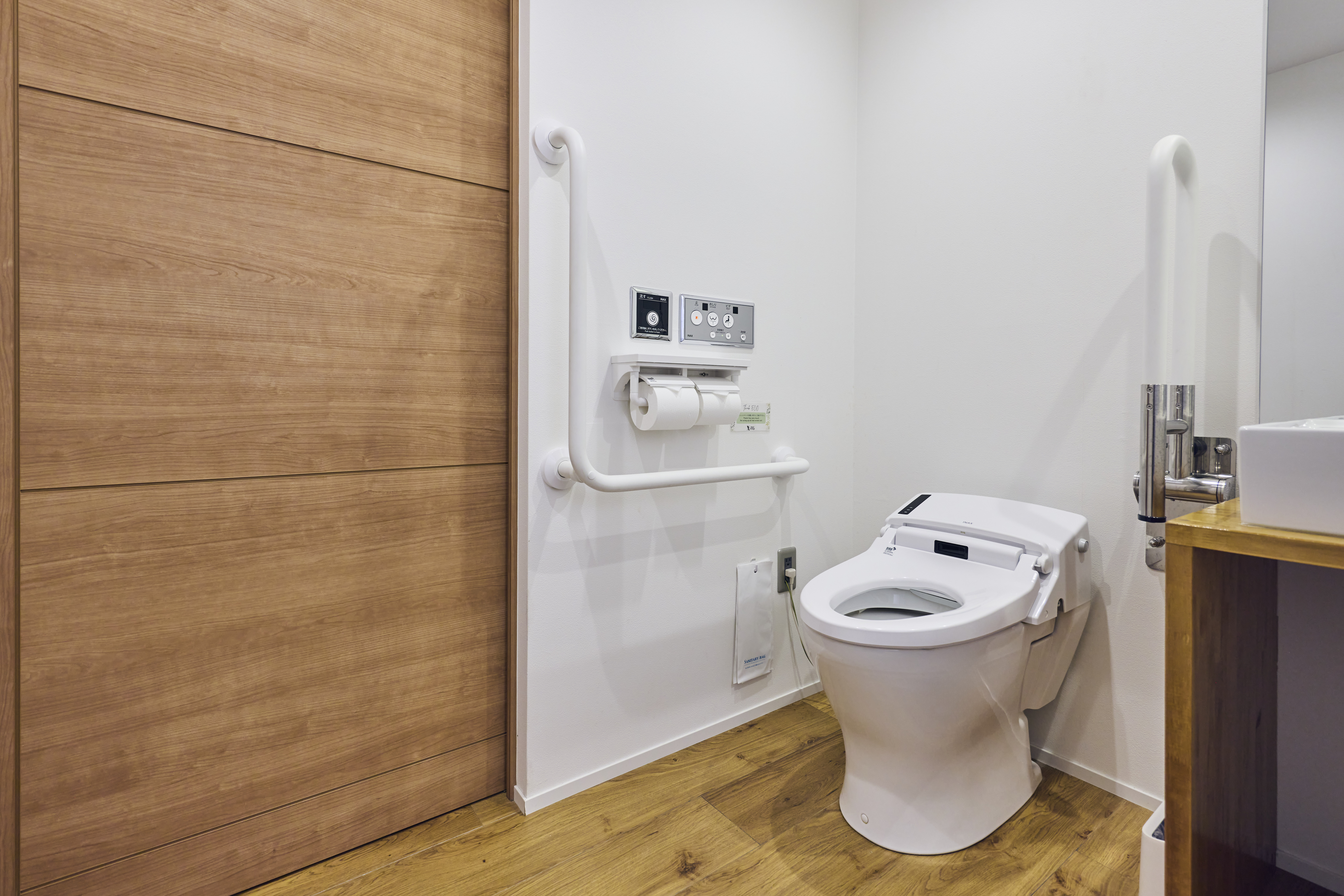 Accessible Deluxe Twin Room