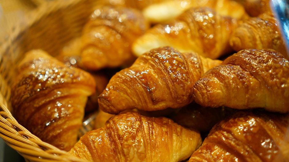 『オンライン決済限定割引』事前のお支払いでお得にステイ！人気のローストビーフ丼／朝食付