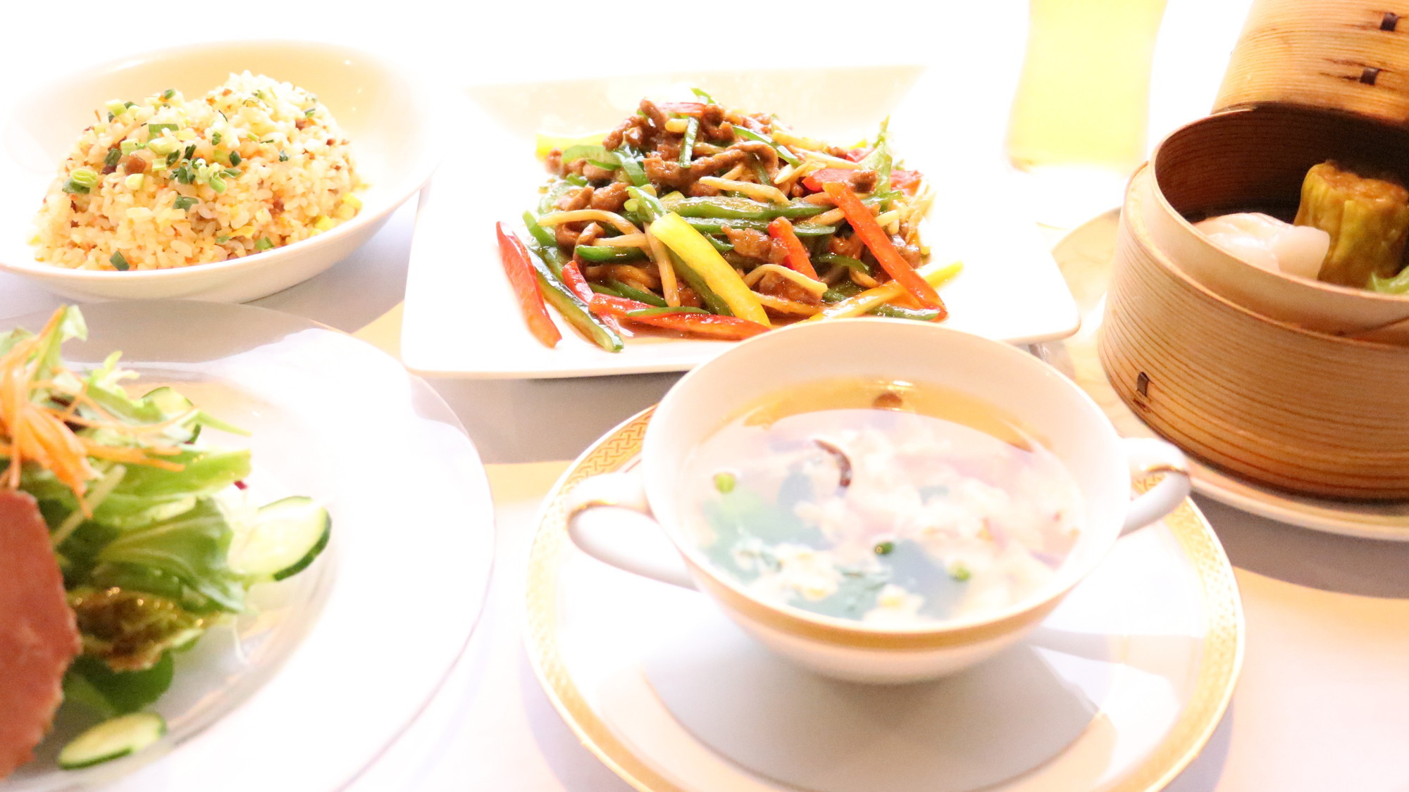 【ご宿泊者様限定】『四季彩中華シノワで楽しむ本格リーズナブル中華料理』嬉しいワンドリンク付！／2食付