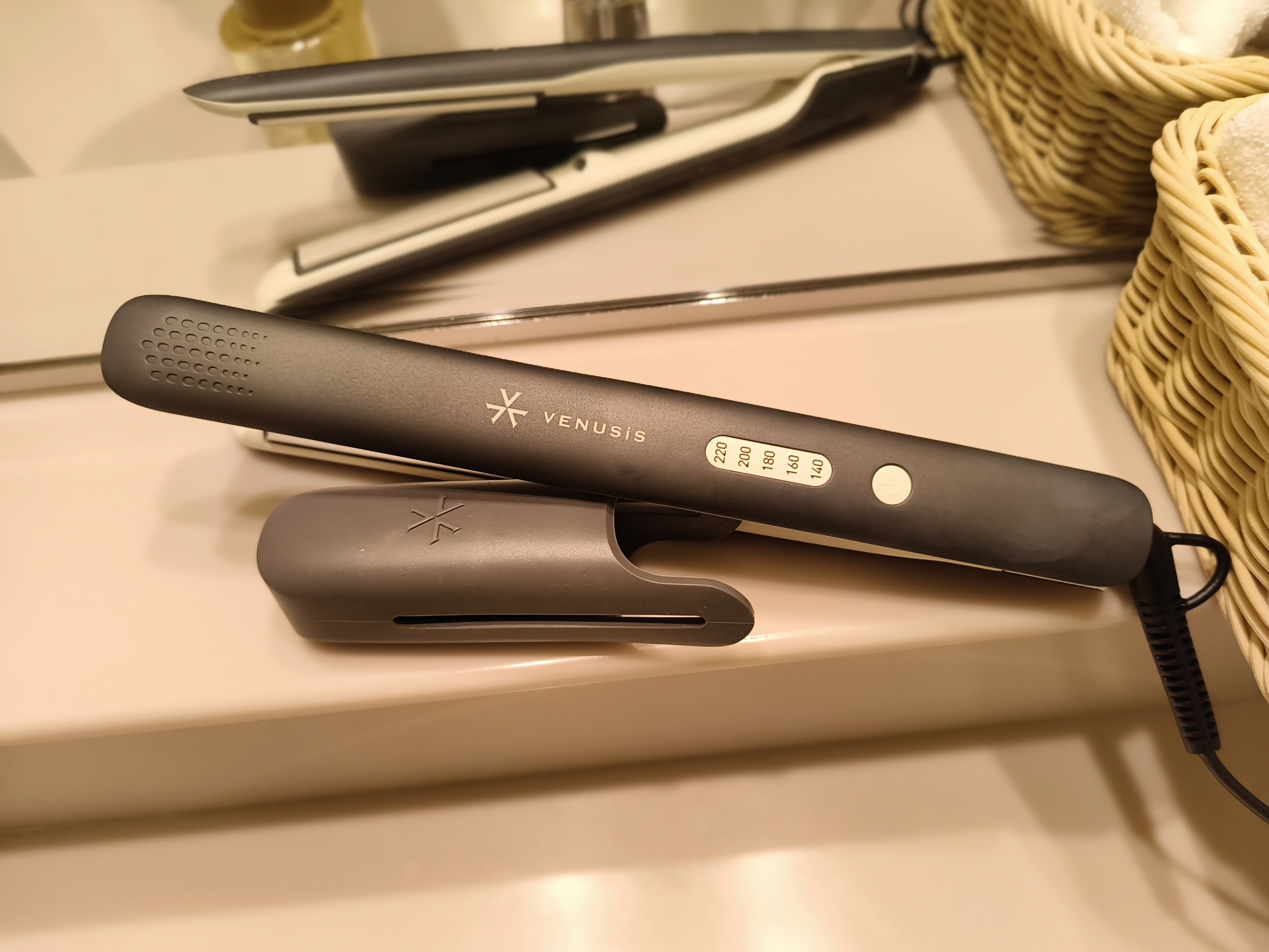 【貸し出し備品】ヘアアイロン