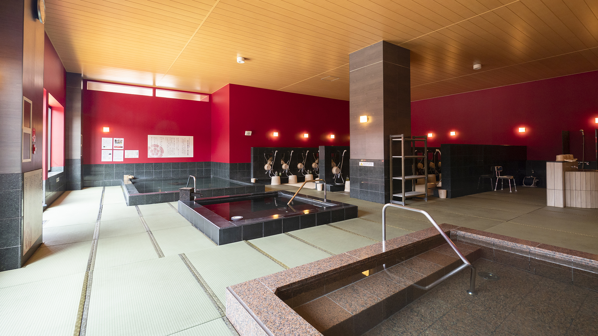 ホテル周辺【ともいきの国 伊勢忍者キングダム　安土城下の湯】