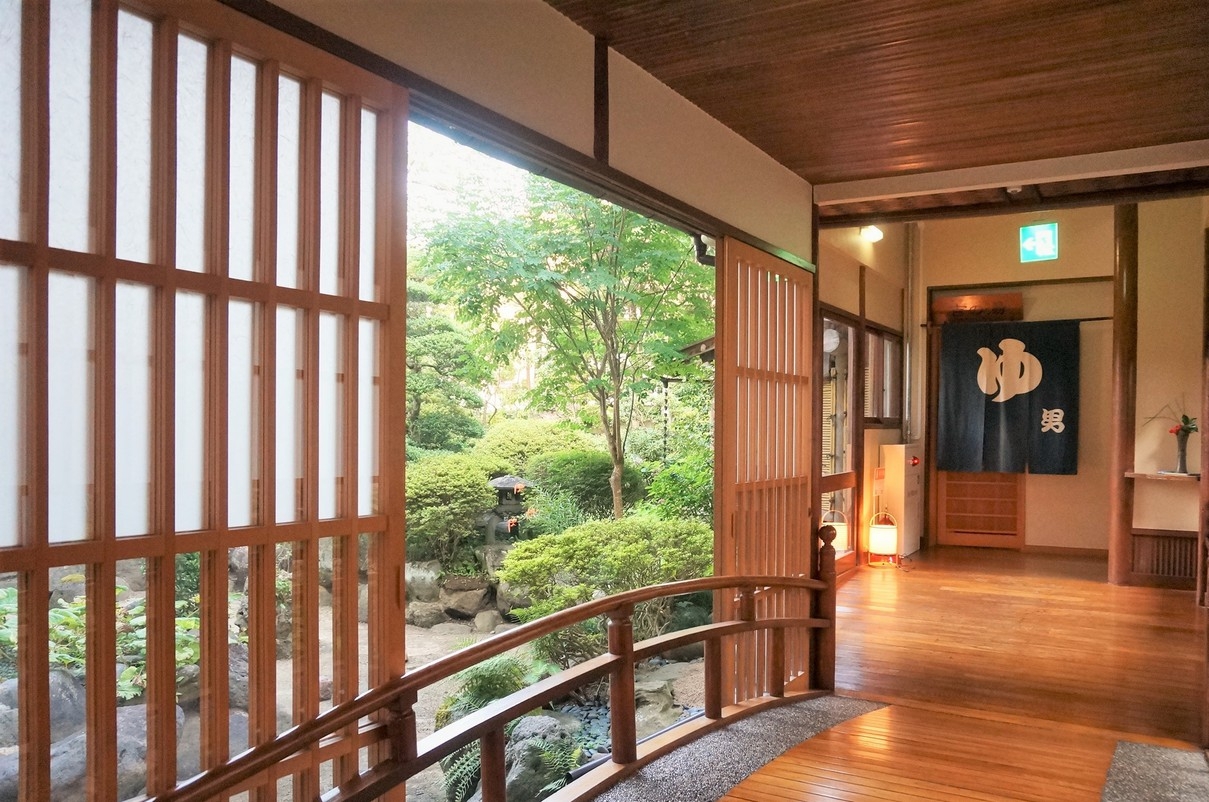 ステイインホテル材木栄屋 素泊り4 980円 ご宿泊モニタープラン 気軽に源泉かけ流し温泉満喫 リニューアル1周年記念特価 楽天トラベル