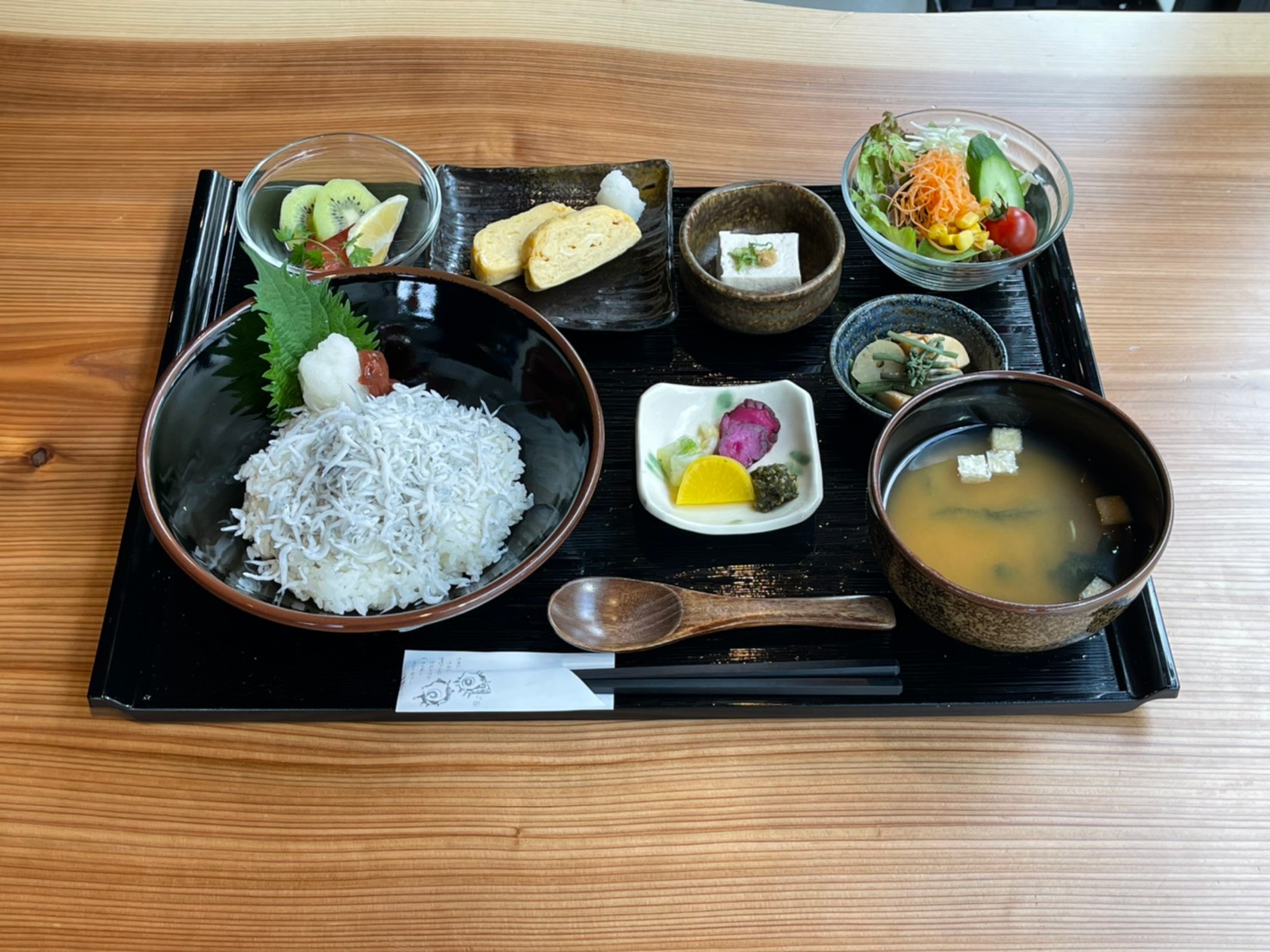 しらす丼定食