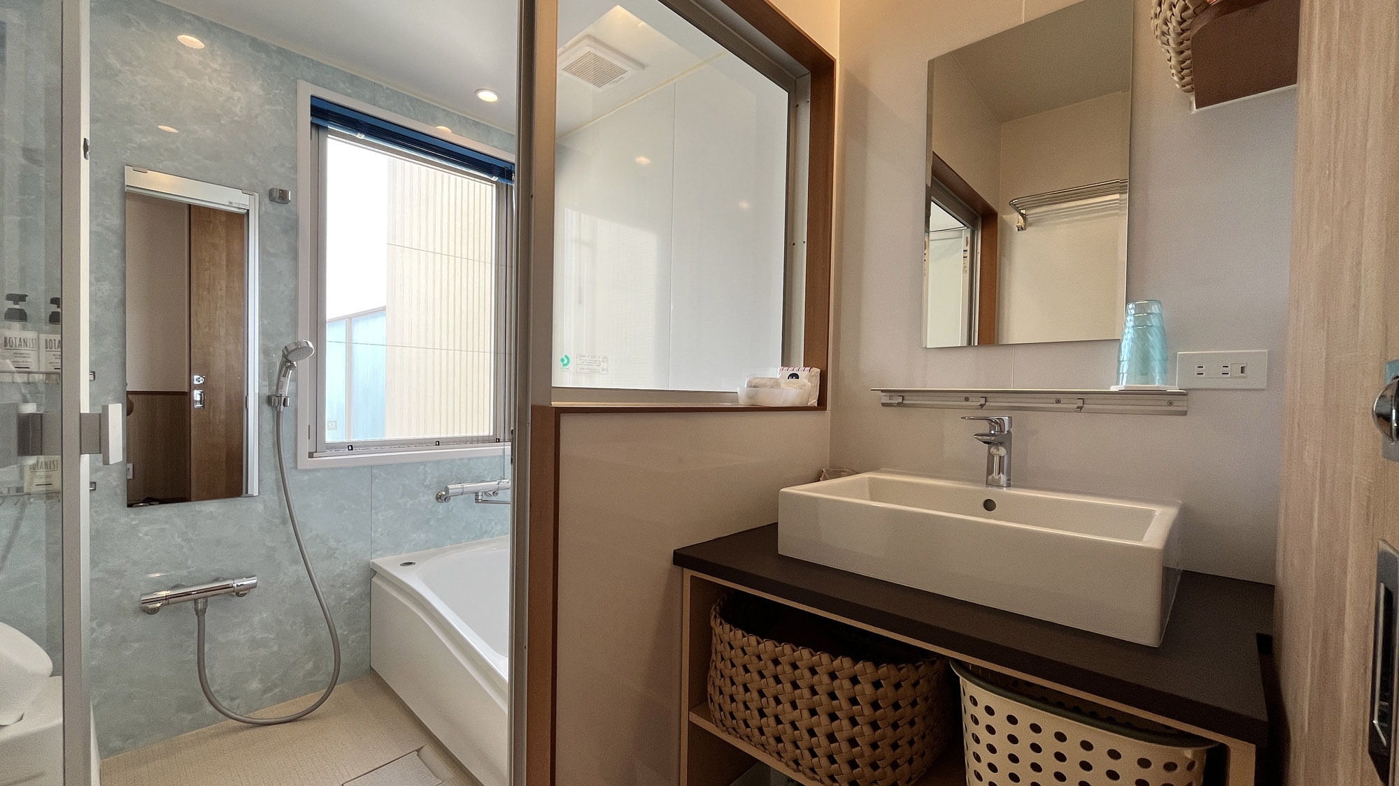 ≪素泊り≫目の前は海・夜は満点の星空。ゆっくりと流れる奄美大島の自然を全身でめいいっぱい感じる時を…