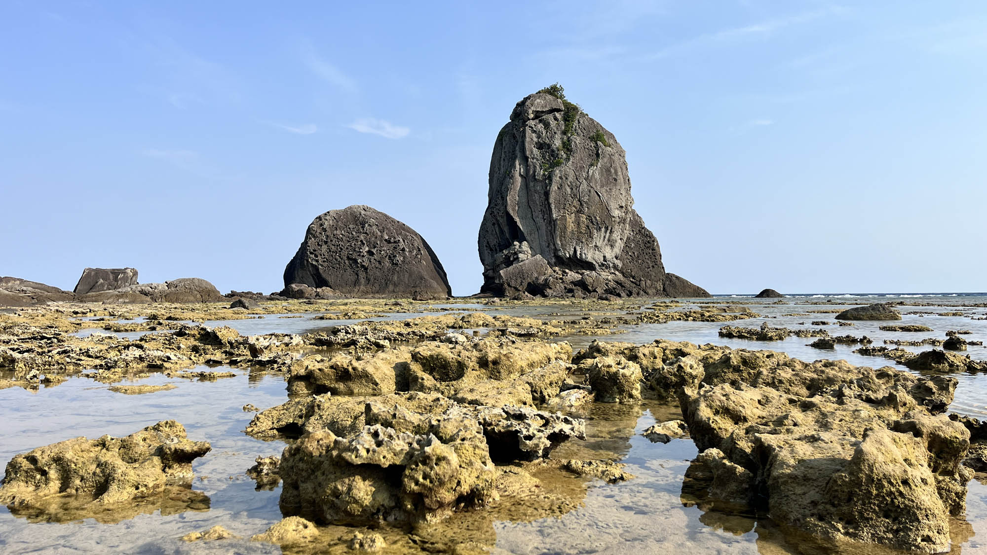 節田立神岩