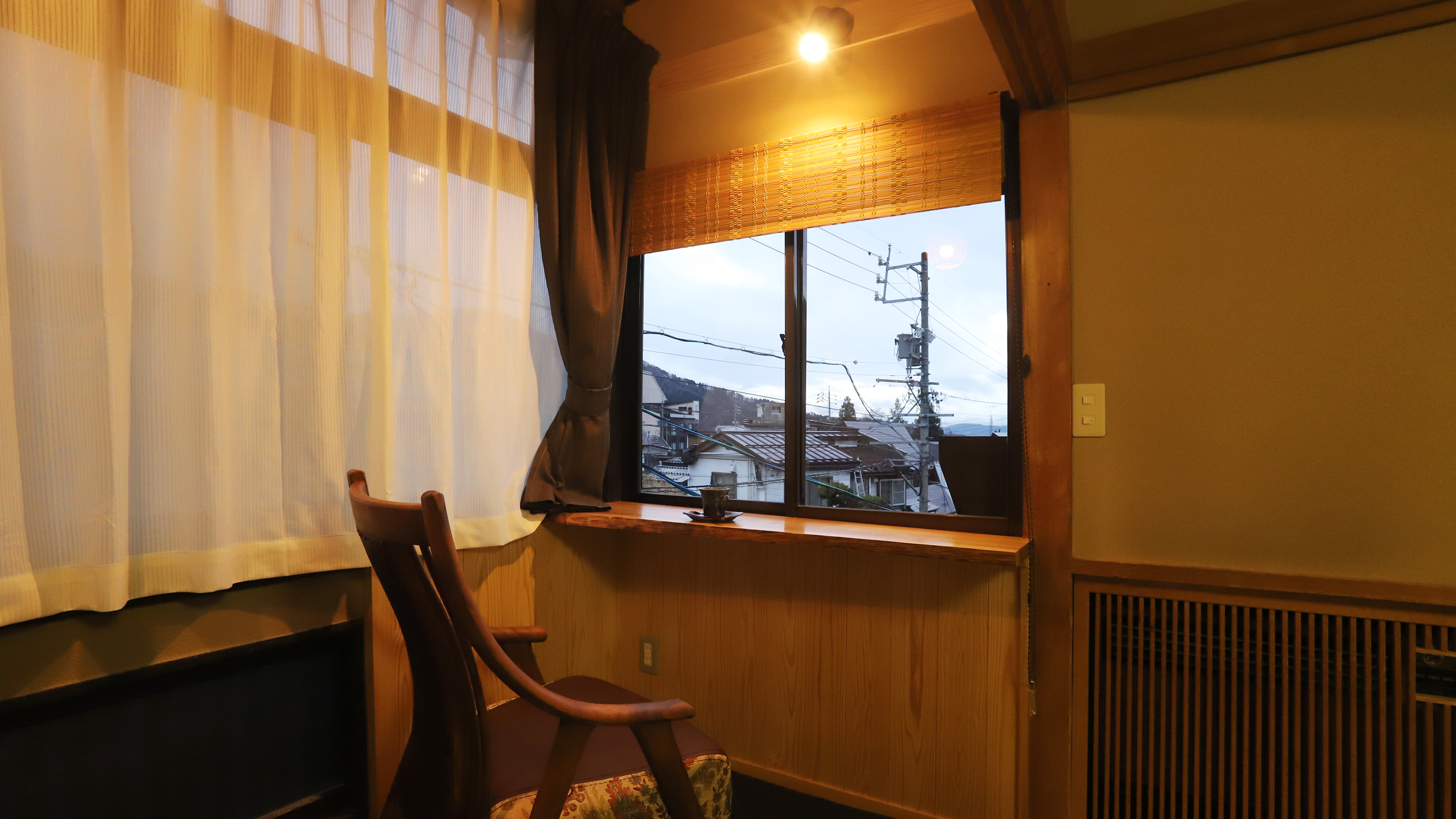 和室8帖 妙高の間 3階(シャワー+トイレ付)【麻釜通り側】