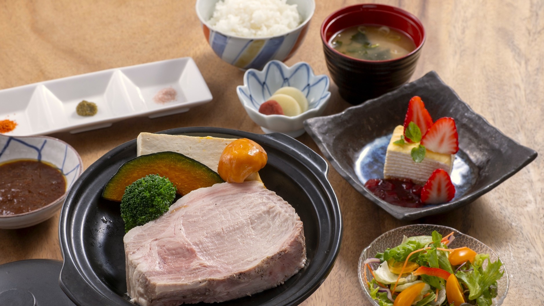 【2食付】夏COCORU『能登豚の陶板焼き』ねっかしま森のピエラードプラン