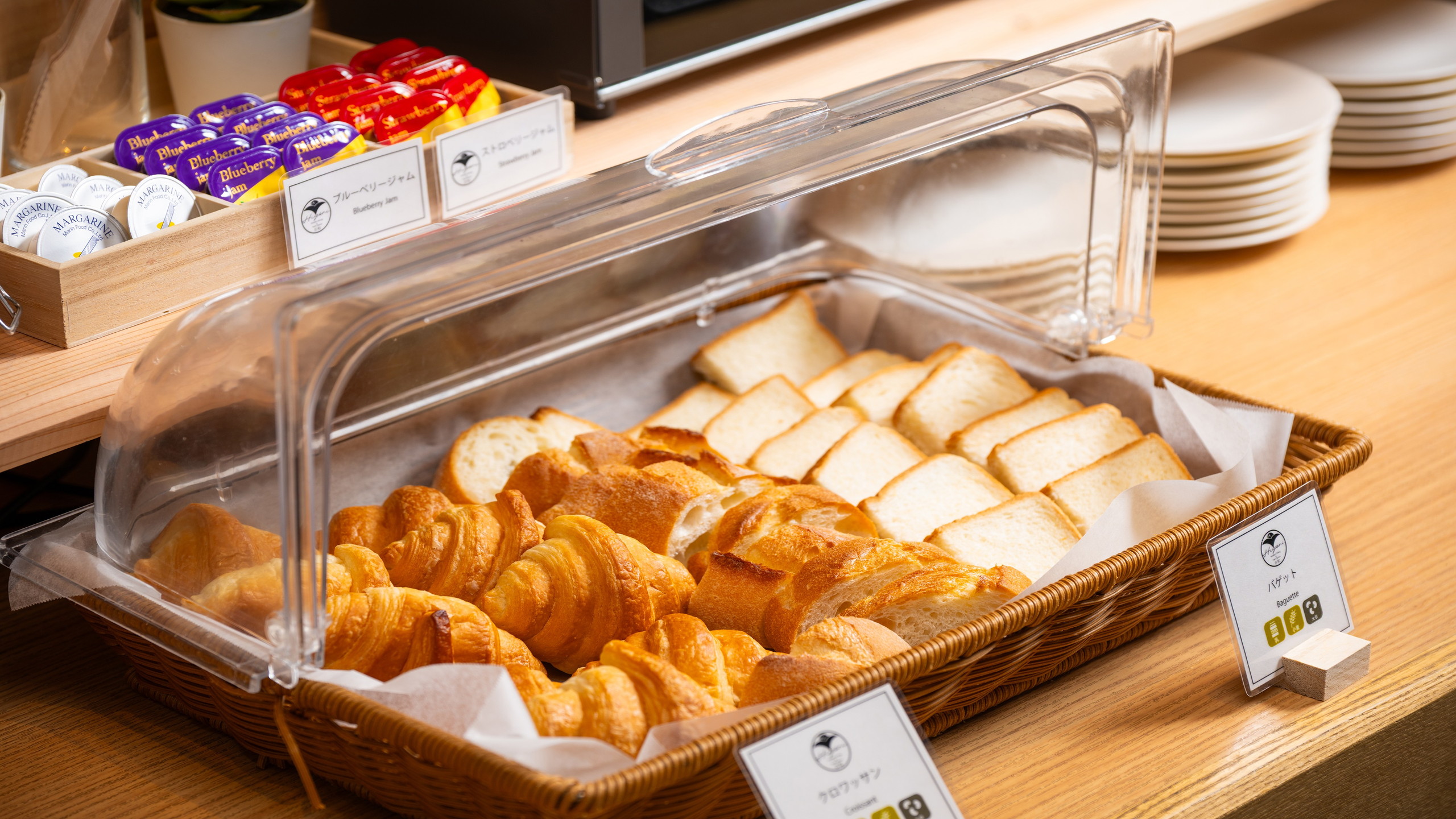 朝食　パン一例