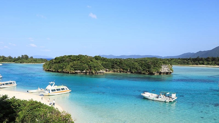 【川平湾】石垣島で最も美しいとされる景勝地
