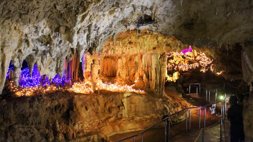 ・【周辺観光】石垣島の鍾乳洞にて、幻想的な気分を味わえます