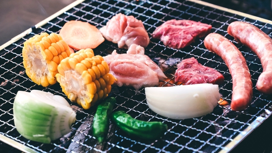 【BBQ＆花火満喫】手ぶらでOK！食材も道具も当館におまかせください♪夕食バーベキュー＋館内で朝食付