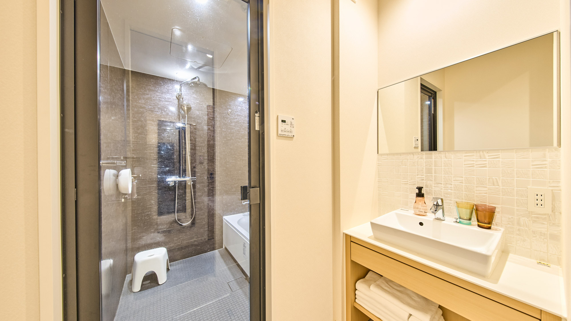 【畳つきツインスイートルーム 】洗面室・脱衣所