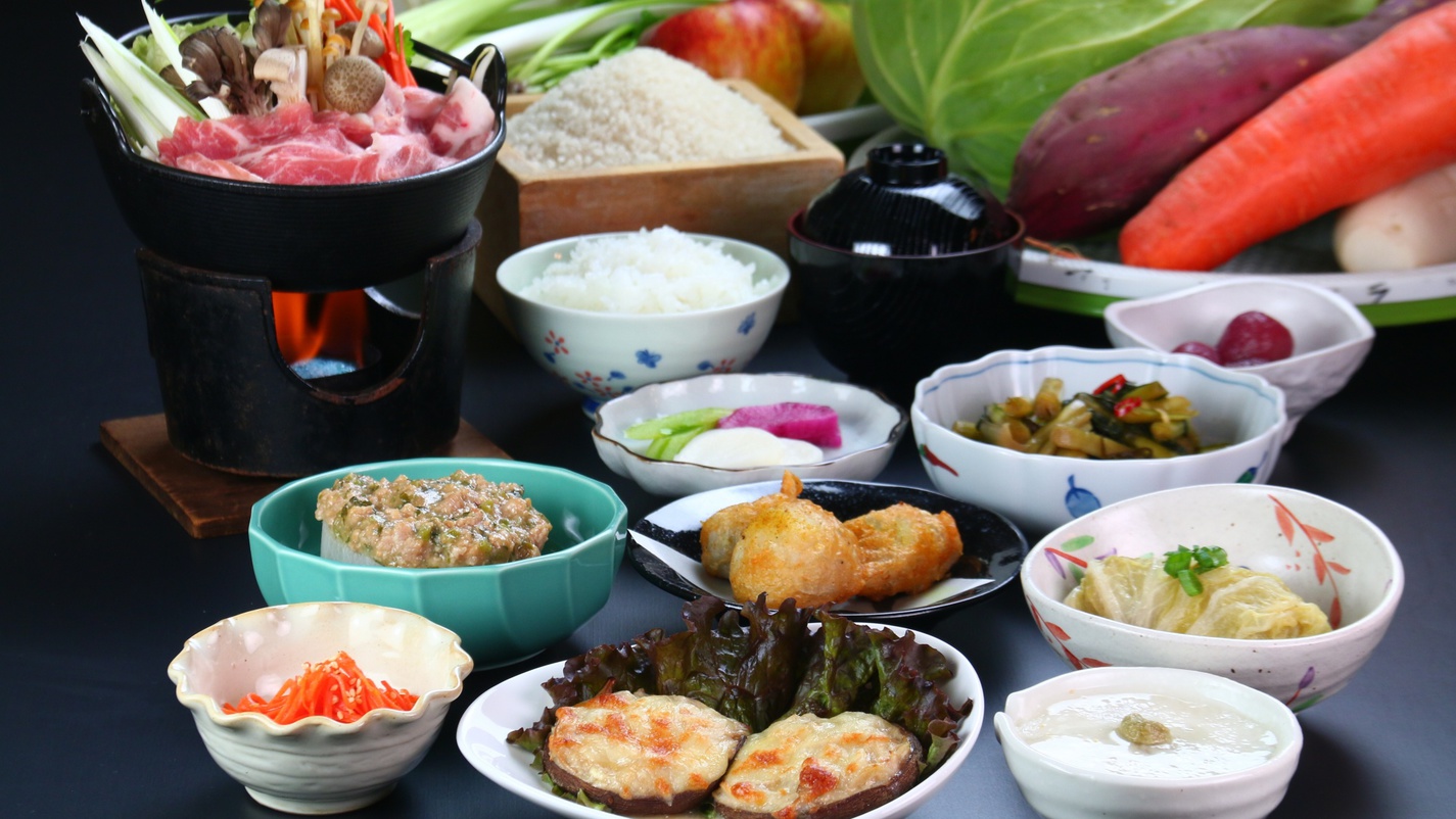 ★≪1泊夕食のみ≫早朝出発OK！女将の手作り夕食はボリュームもバラエティも満点です！