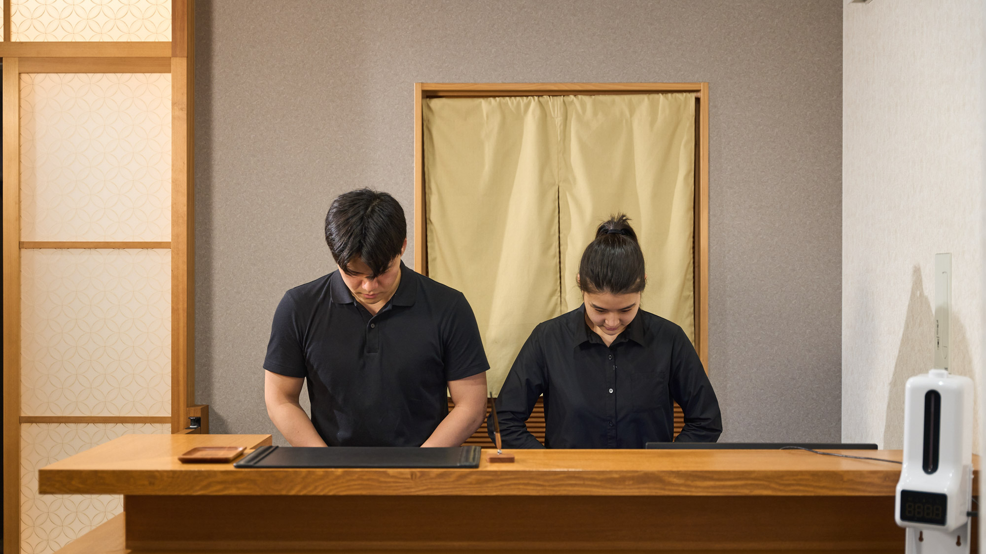 皆様のお越しを、スタッフ一同心よりお待ちしております。