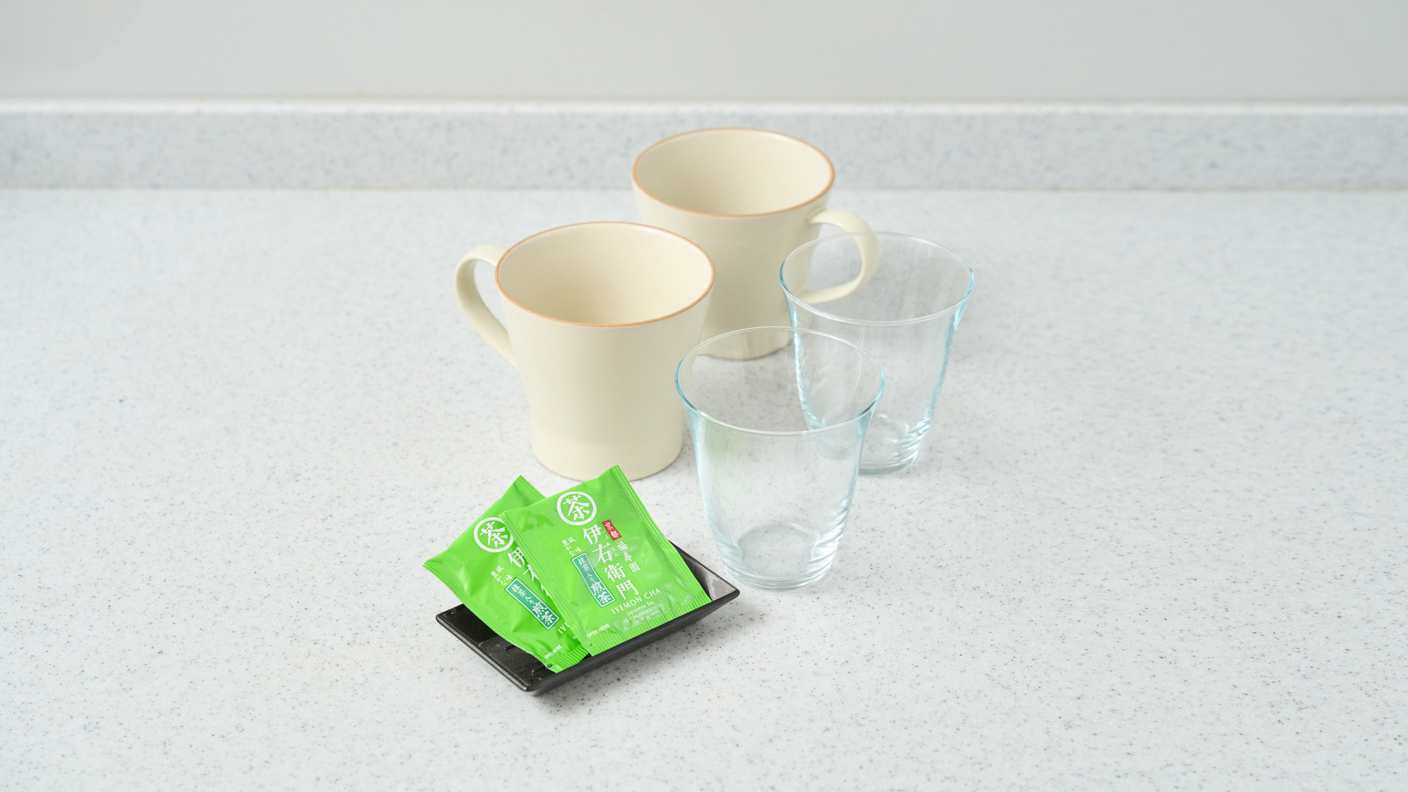 【部屋備品】コップ類・お茶