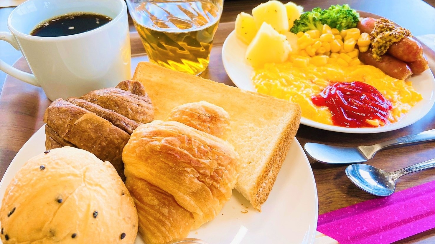 【軽朝食プラン】美味しいスクランブルエッグやウィンナーの軽朝食付き！全室セミダブルベッド