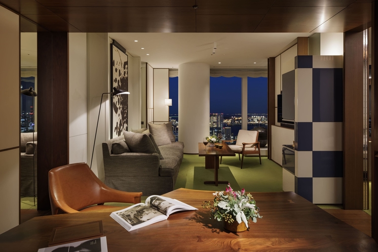 Andaz Bay View Suite Living Night