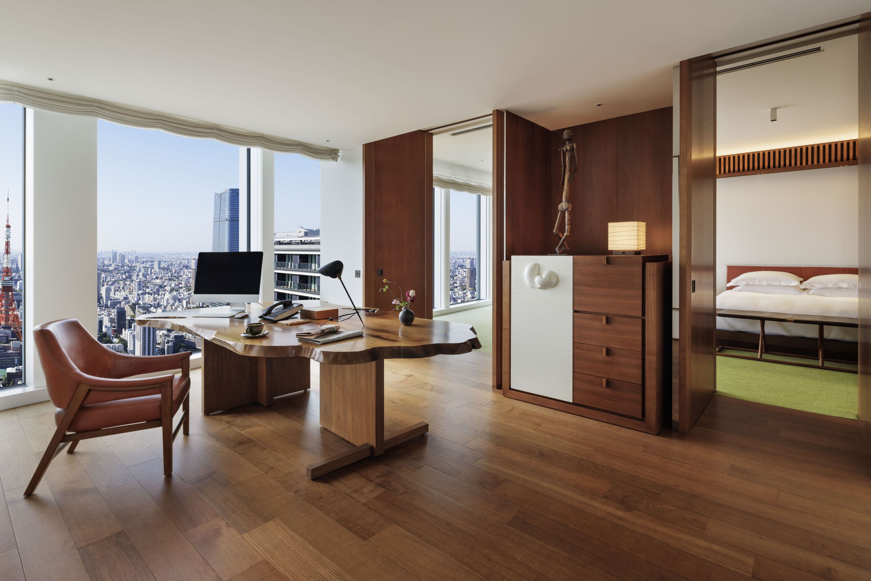 Andaz Sky Suite Office