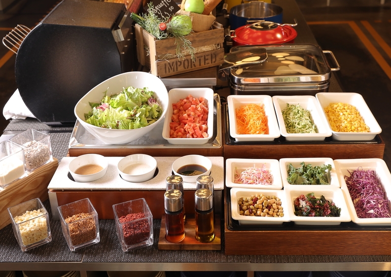 【夏休み限定】旅先でもうるおいケア♪ DHCスキンケアセット特典付き【朝食付】