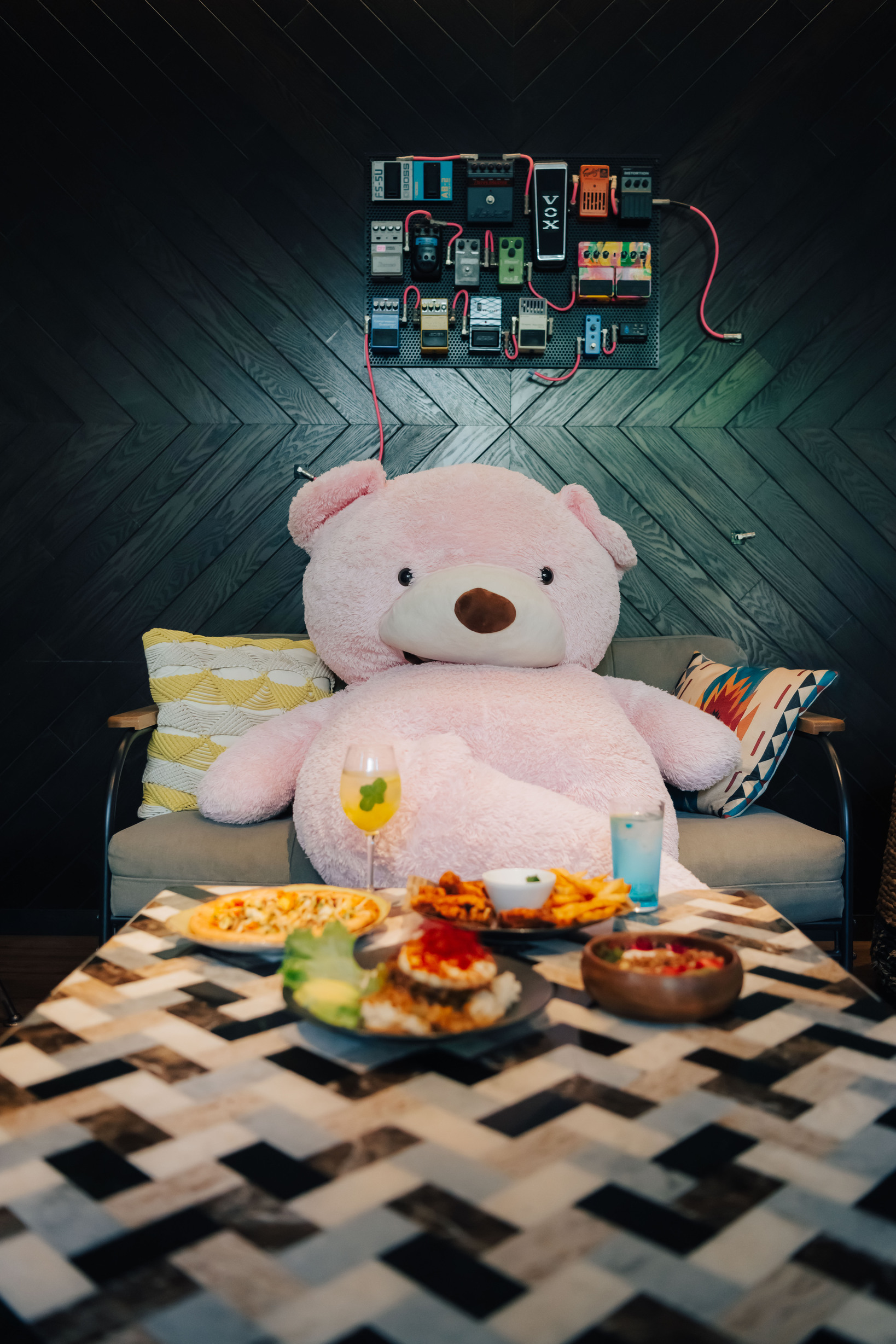 【MOXY：Play Hard，Chill Harder】ホテルクレジット付きサマーステイケーション
