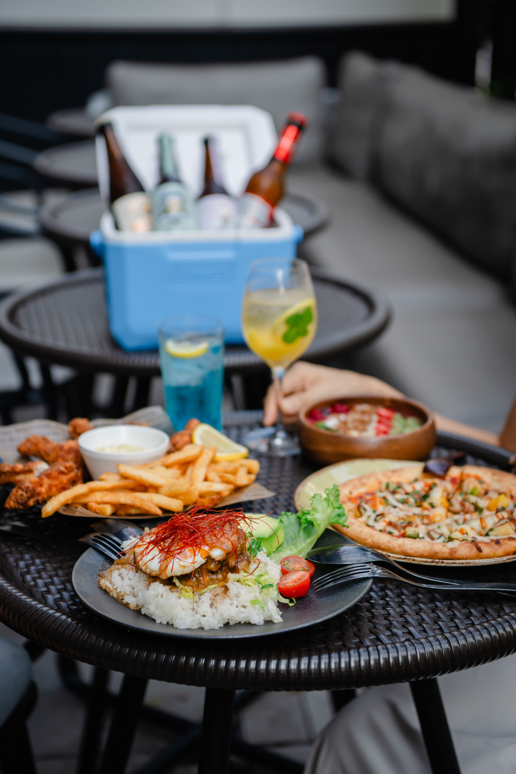 【MOXY：Play Hard，Chill Harder】ホテルクレジット付きサマーステイケーション