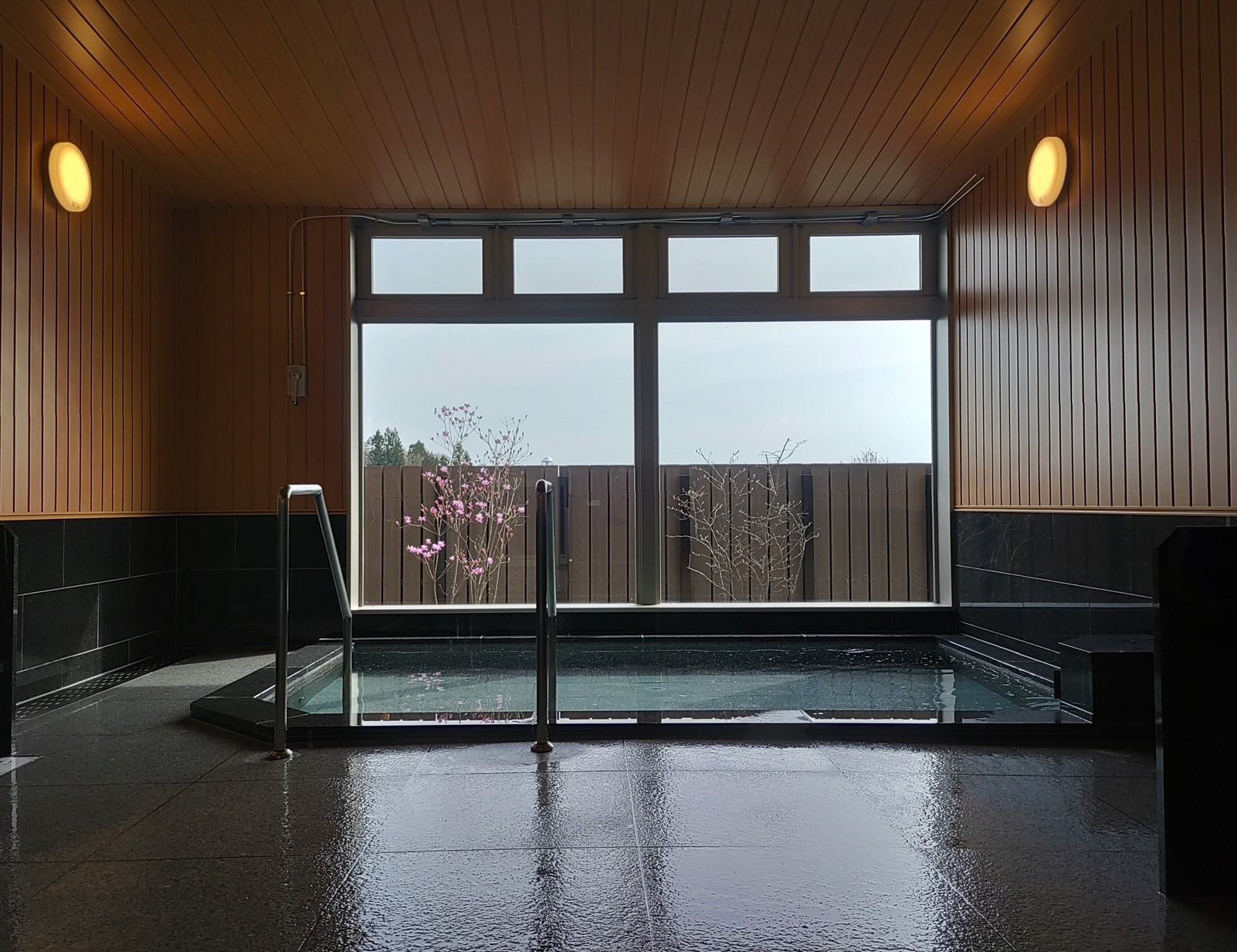 【直前割】大浴場新築OPEN＼　稲　丘　／日本で最も美しい村で過ごす春