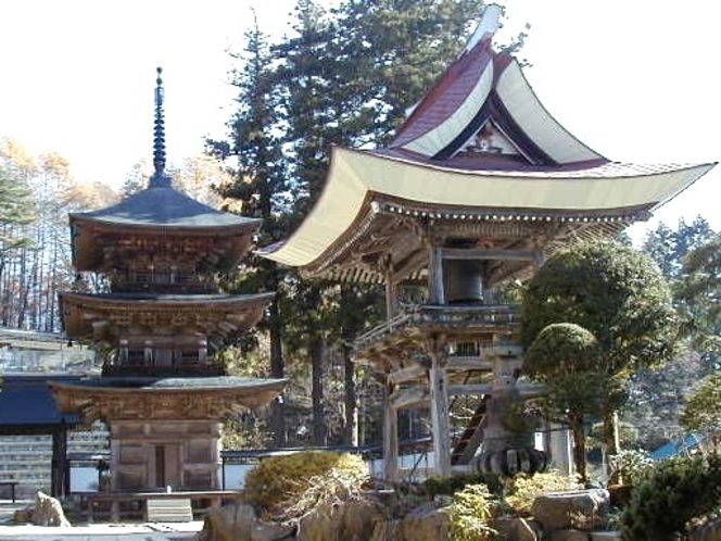 県宝高山寺