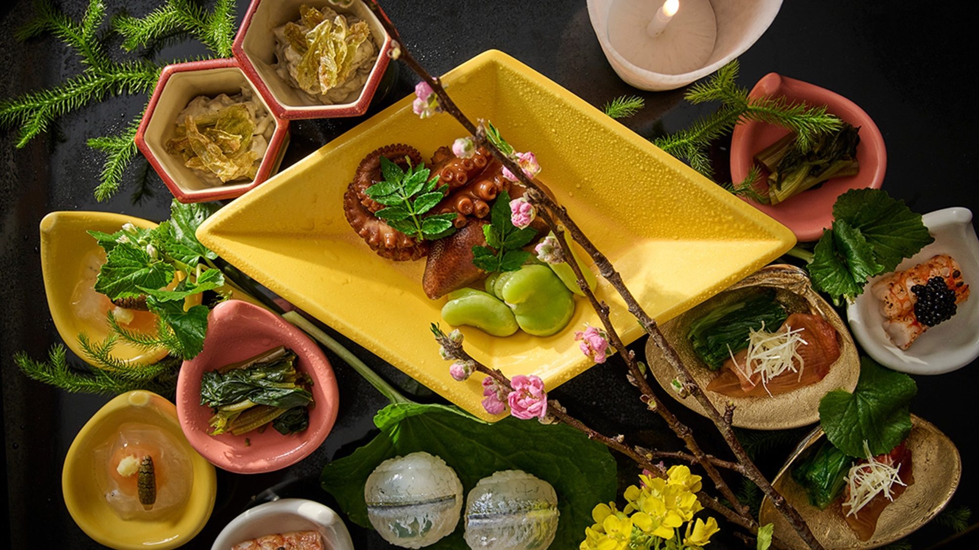 ■日本料理・夕食（一例）旬の恵みを美しく盛り付けた一皿