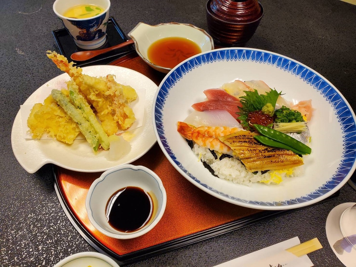 【部屋食・海鮮ちらし御膳/二食付】お部屋で楽しくお食事を♪海鮮満喫「ちらし寿司♪」