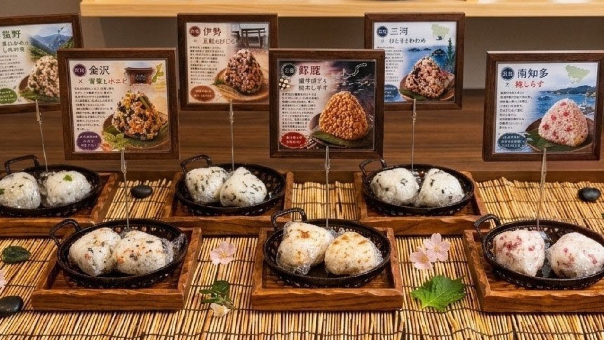 【無料軽朝食付】☆ポイント10％☆更にチェックアウト+1時間付＆QUOカード500円券付きプラン