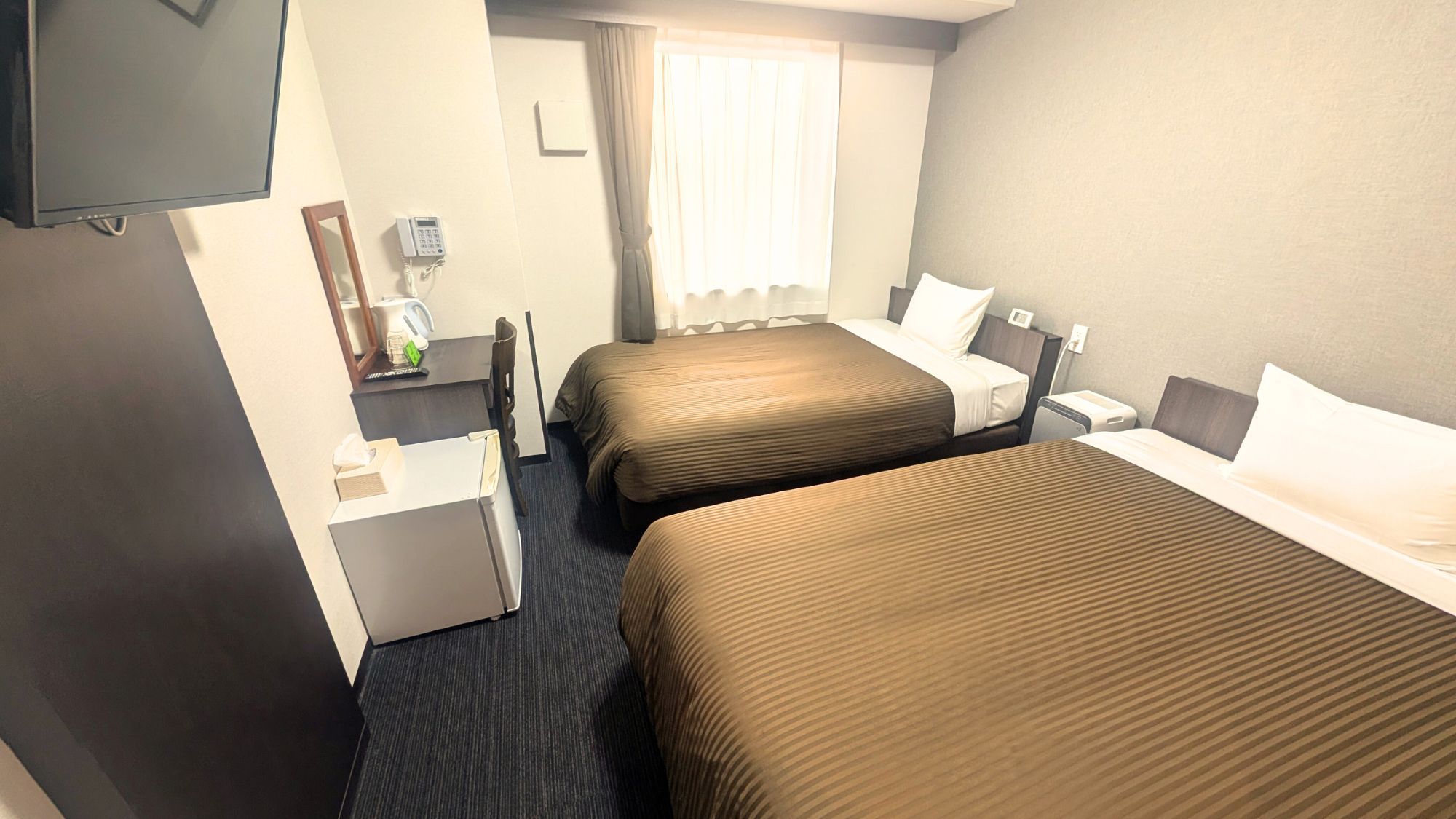 ツインルーム【120cm幅ベッド2台】（約14㎡）