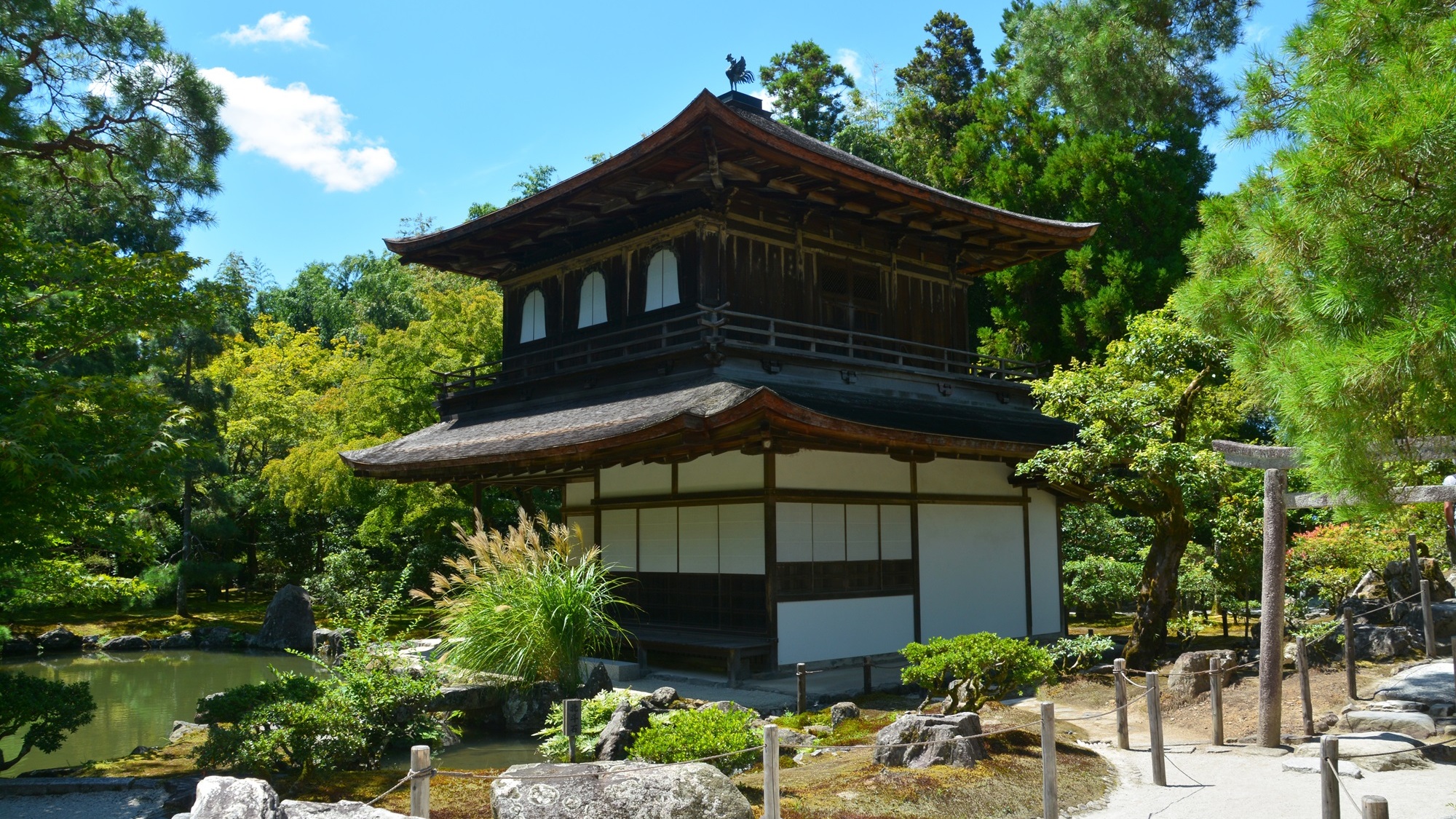 銀閣寺　ホテルからバスで約1時間