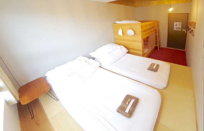 木造2段ベッドと広め畳のお部屋 204205
