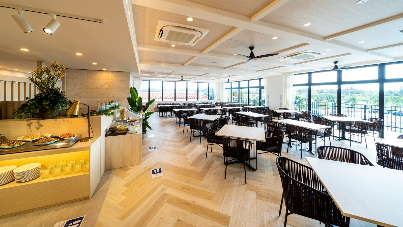 【お日にち限定】ディナービュッフェ付プラン【夕朝食付】宮古ブルーが日常になる、贅沢リゾートへ