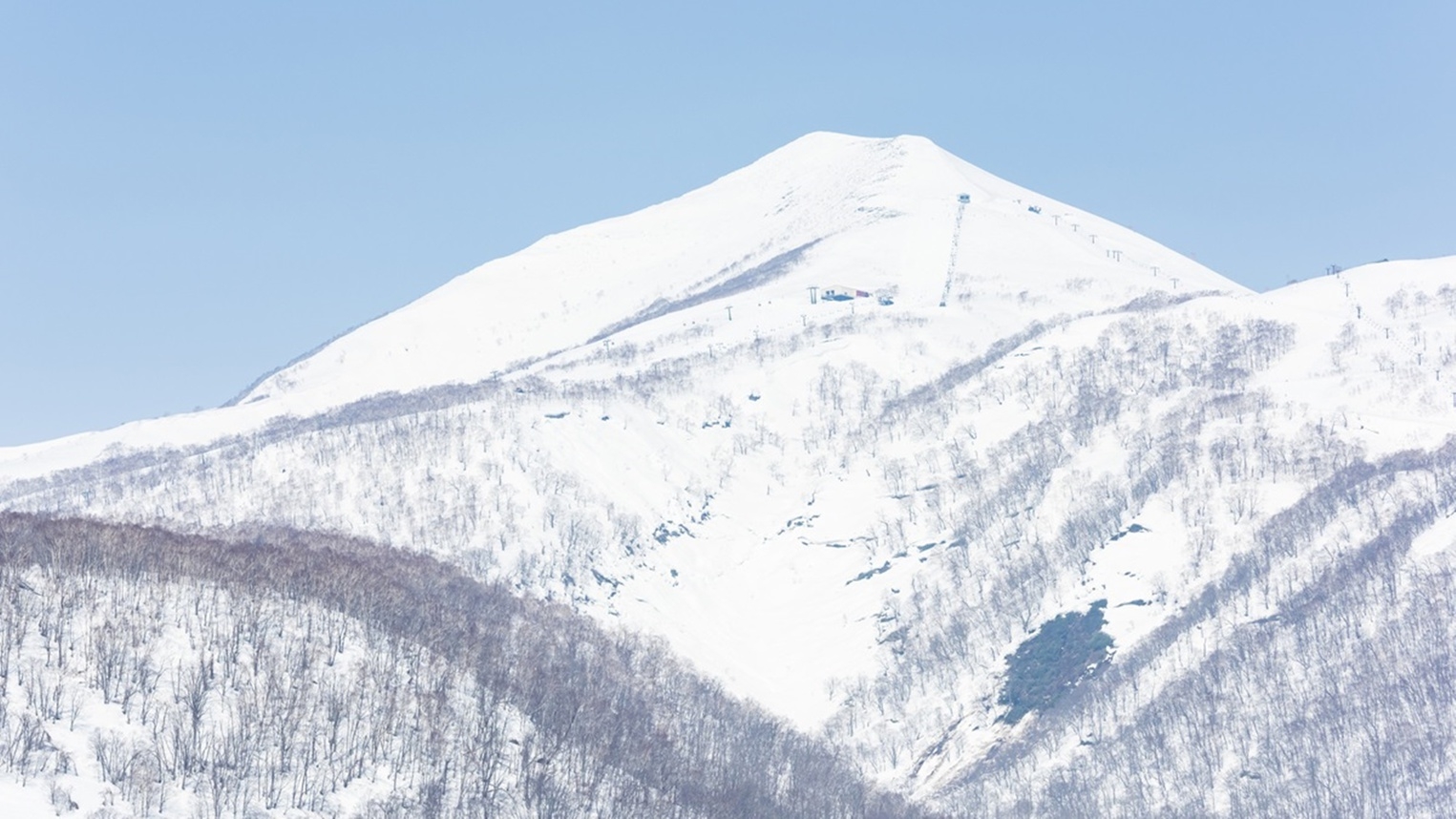 【ウィンターシーズン】海外気分が味わえるヒラフエリアで寛ぎのコンドミニアムステイ＜素泊まり＞