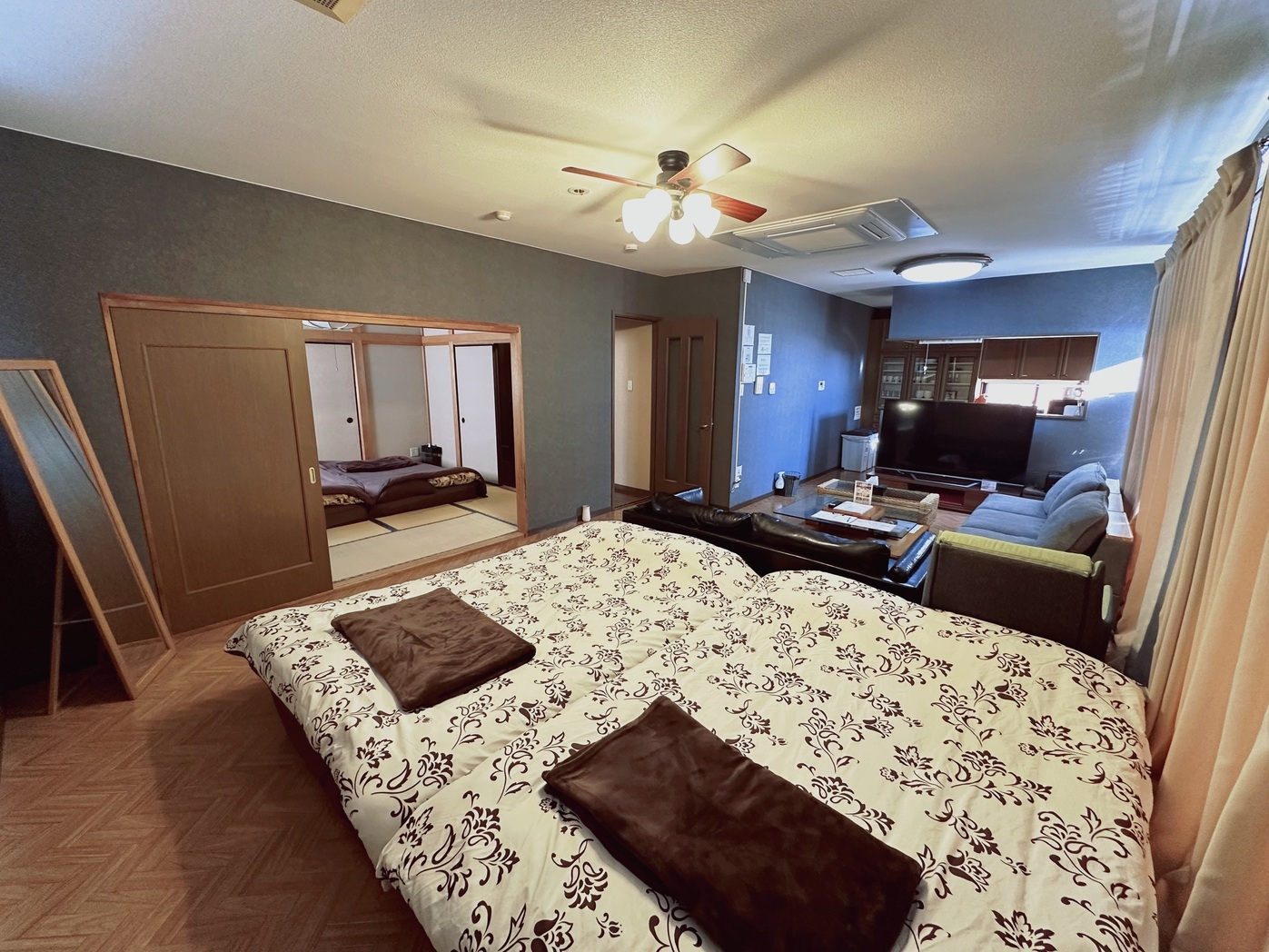 EL 7 朝食付きプラン（無料駐車場有、予約制）