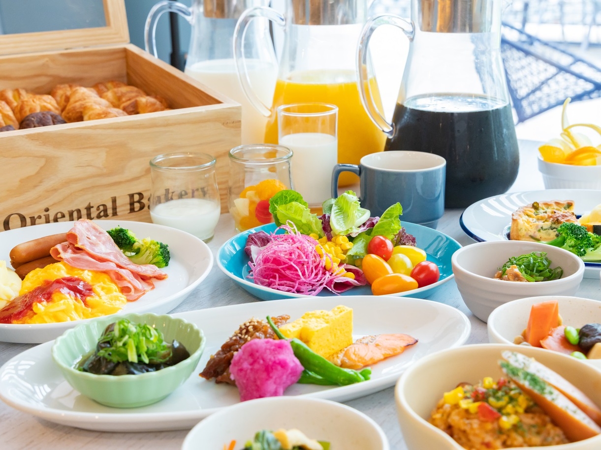 【ReFaアメニティ特典付★女子旅プラン】12時OUTで最大21時間ステイ♪＜朝食バイキング＞