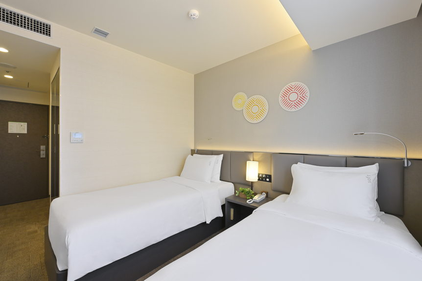 18㎡　スタンダードツイン　シンプルで機能的な1名から2名利用のスタンダードタイプのお部屋