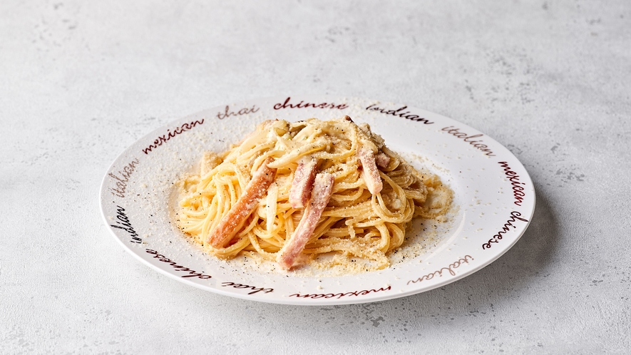 【日替わりメニュー】3種日替わりのスパゲッティはクリーム・トマト・オイル