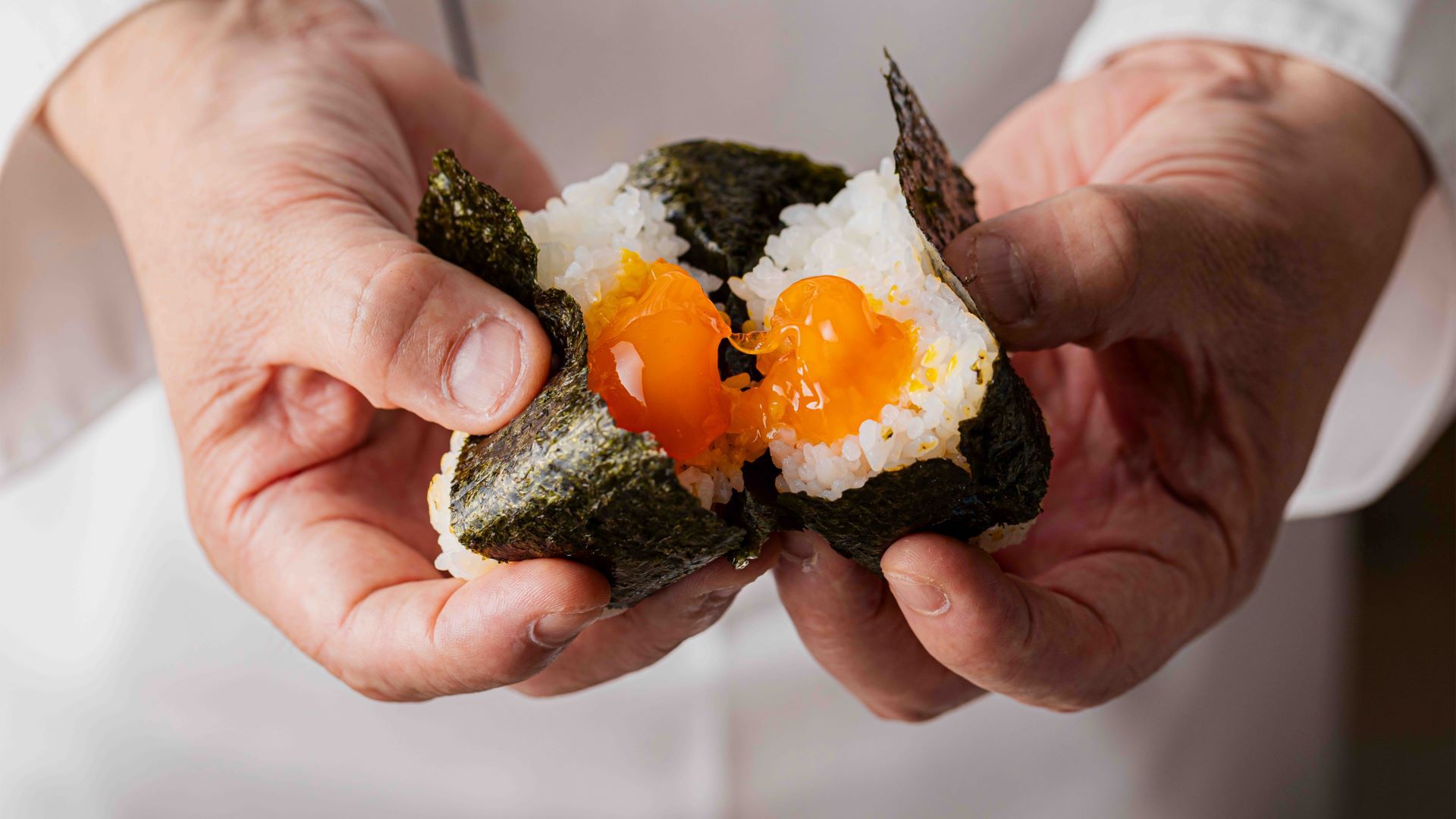 日本の和食文化の原点"おむすび"