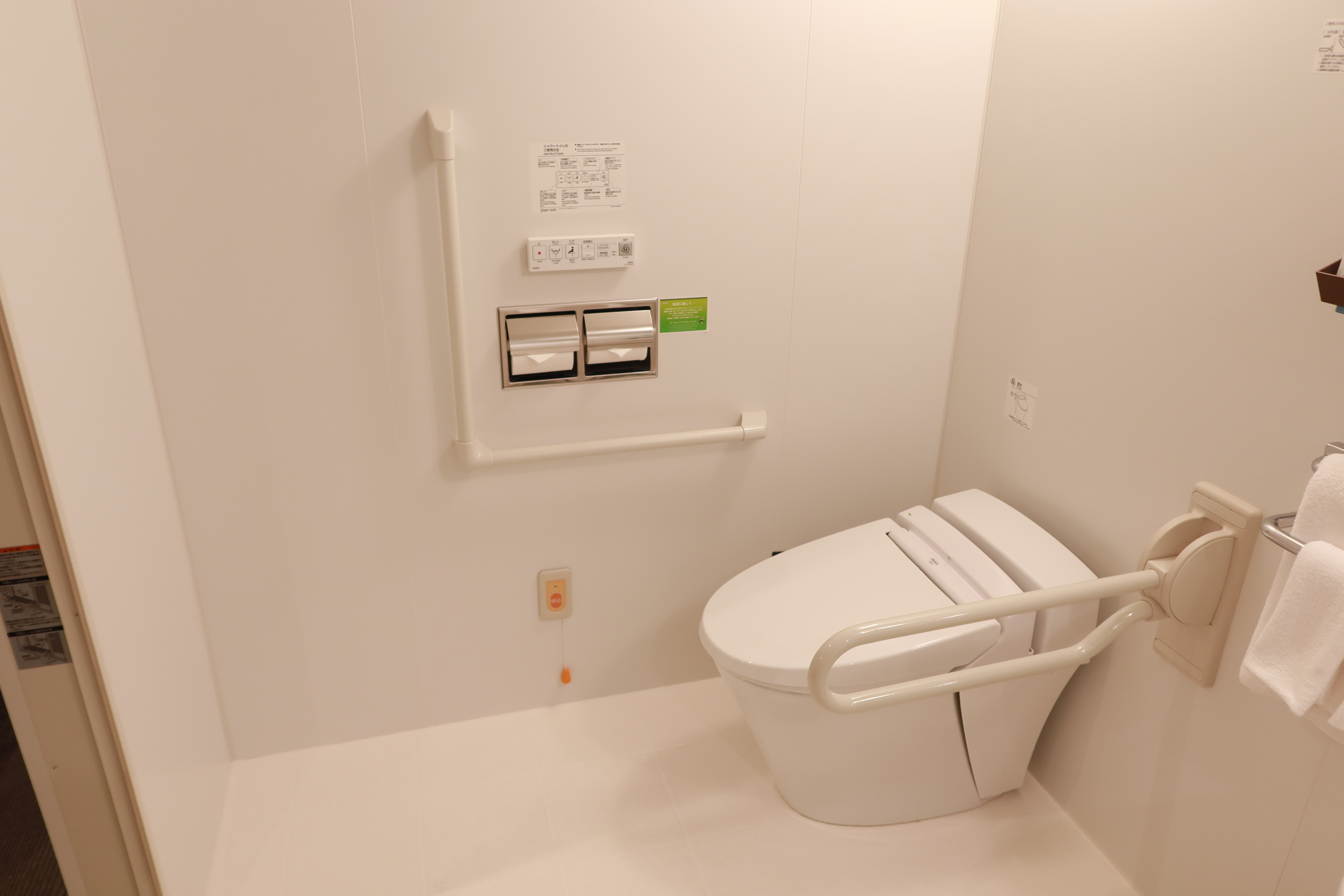 ユニバーサルトイレ