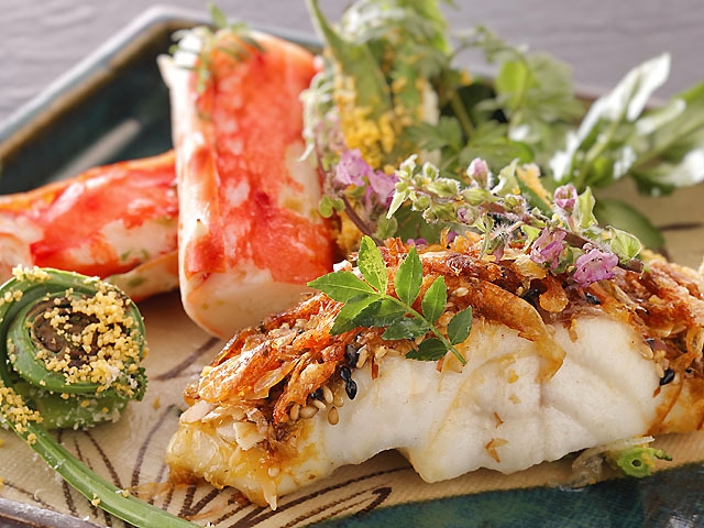 【また来て割対象】向瀧オリジナル料理 季節の限定山海の饗宴【2食付き】