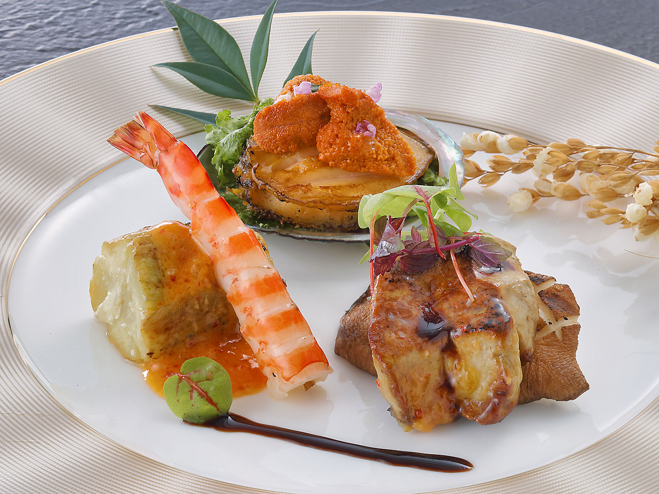 鮑、車海老、フォアグラの美食三味