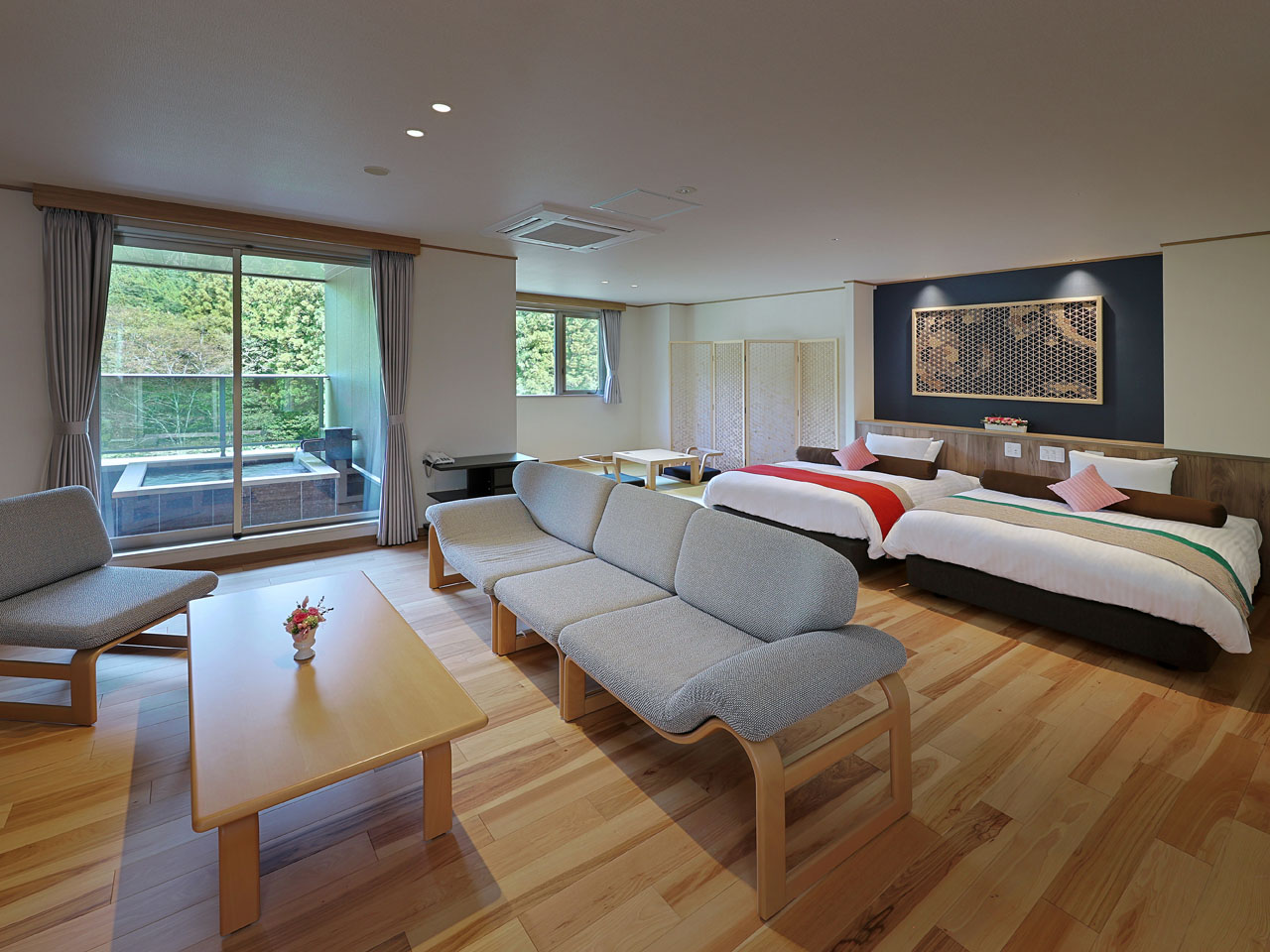 御影石露天風呂付き98㎡和モダンプレミアムスイート