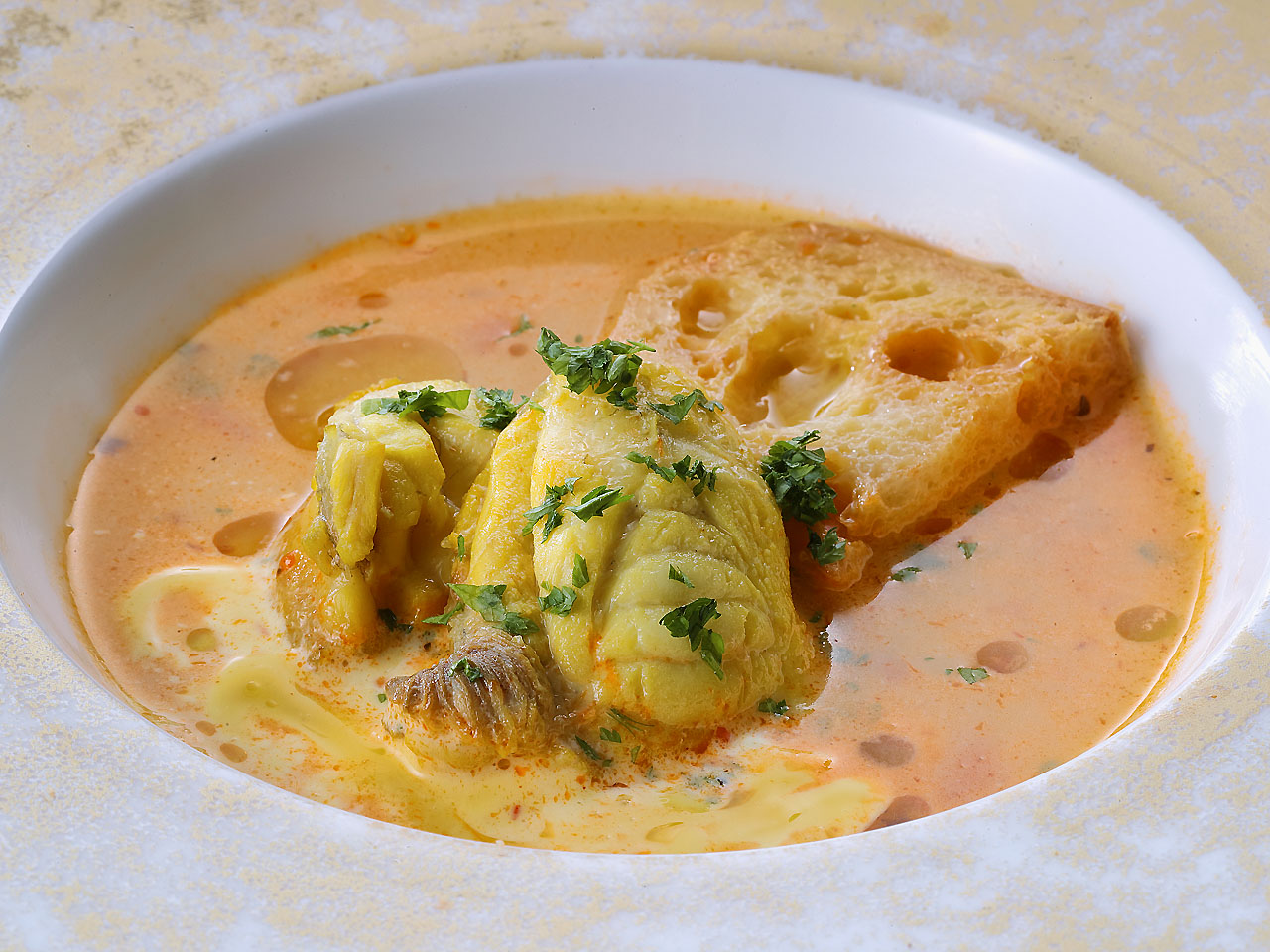 常磐ふぐのスープ　サフランの香り