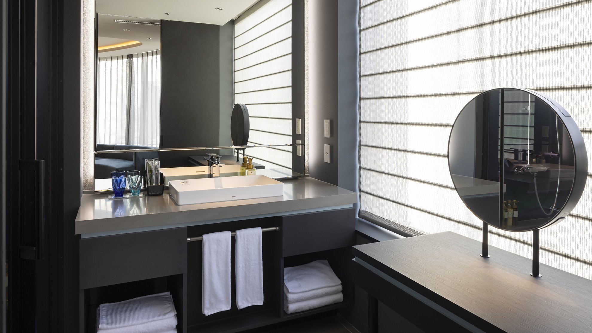 【インターゲートスイートルーム | 洗面台】