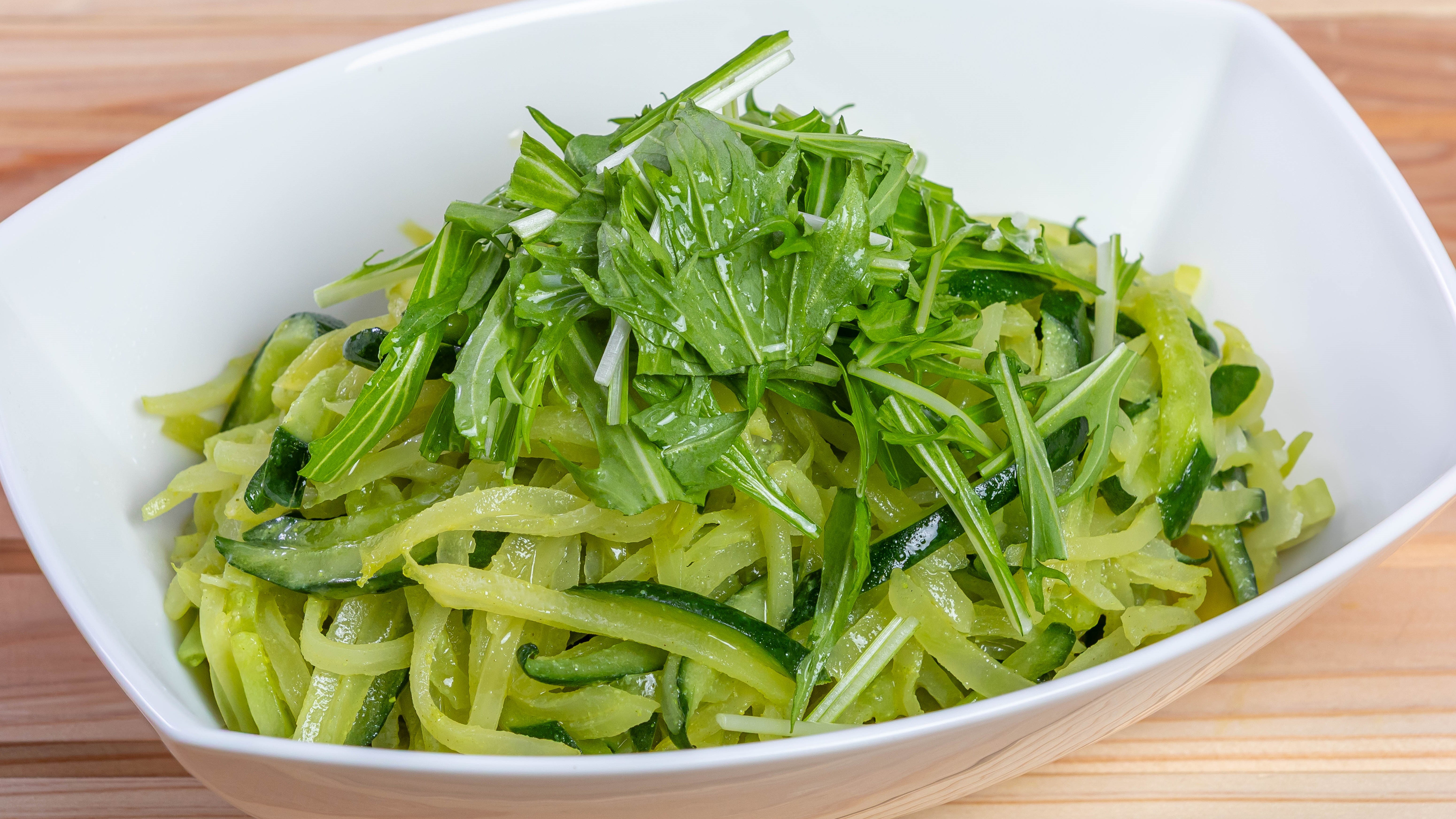 【朝食 | 春メニュー】木の芽風味の青パパイヤと胡瓜のラぺ